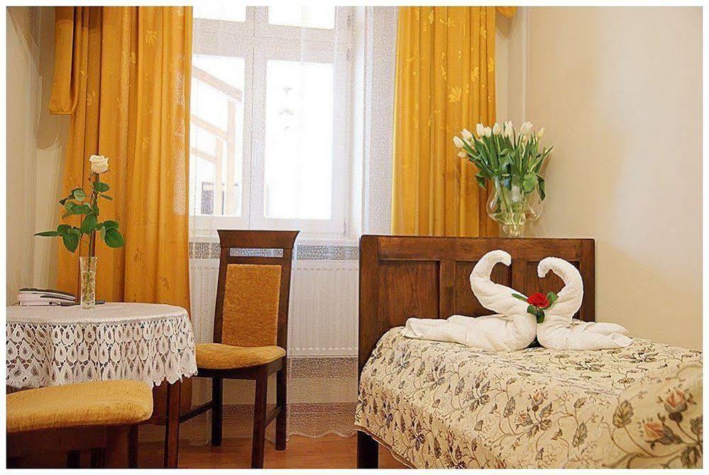 Aparthotel Camea Krasków Exterior foto